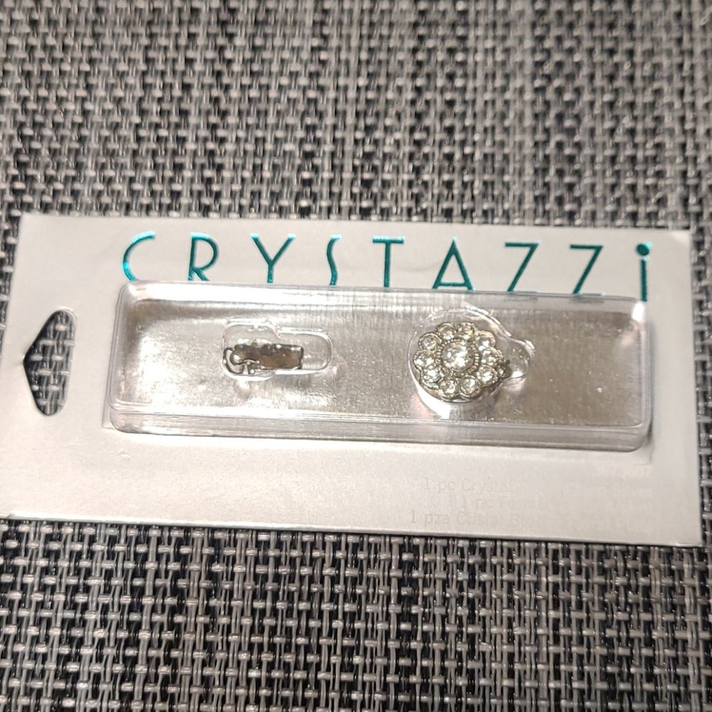 Free ❣Crystazzi Crystals floral clasp sliver